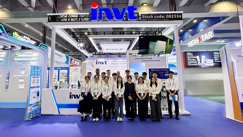 1792403613161419.jpg 广交会-合照.jpg